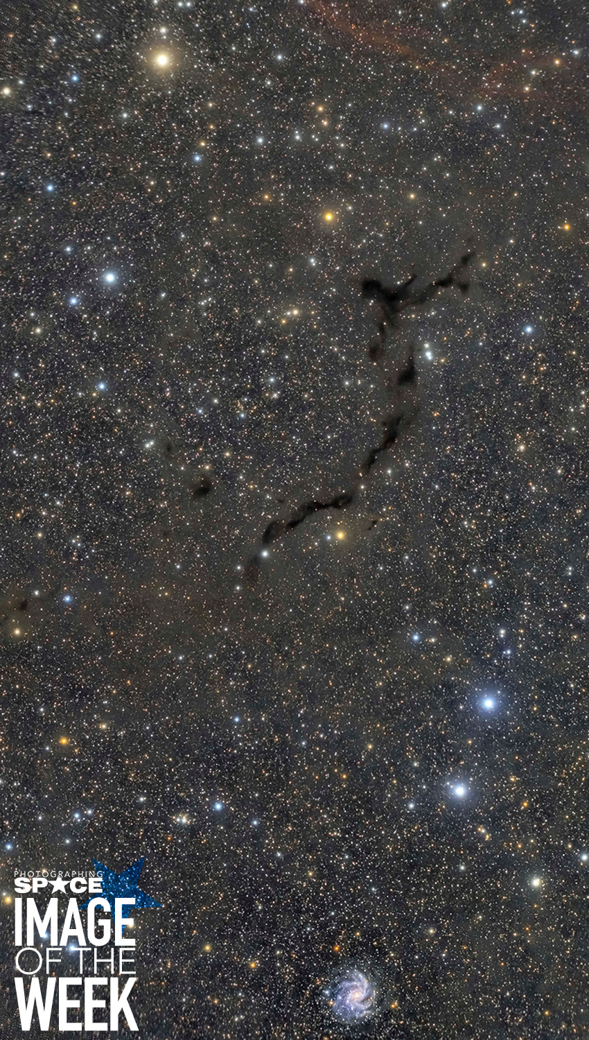 Barnard-150-NGC6946-The-sea-horse-and-the-galaxy