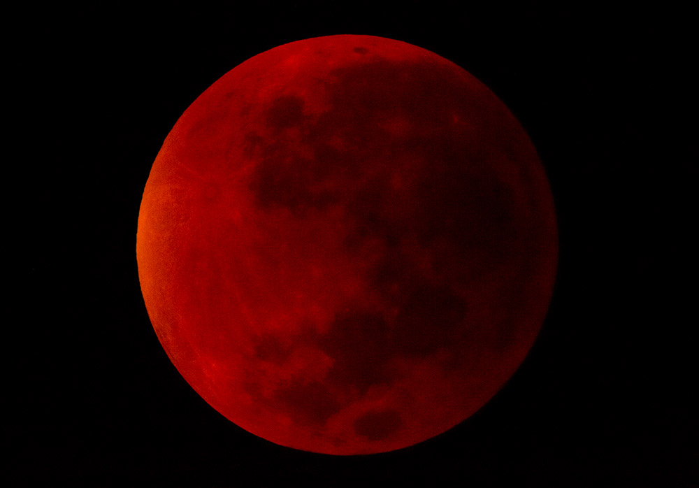 2015-total-lunar-eclipse-30418-iso3200_1.6s